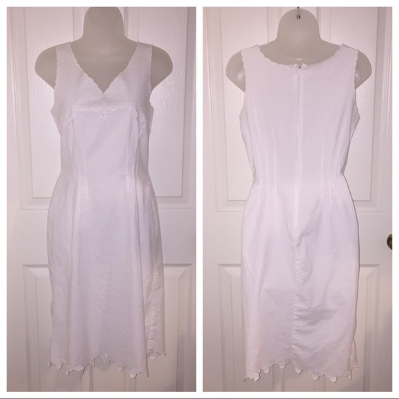 Newport News Dresses & Skirts - Newport News Dress